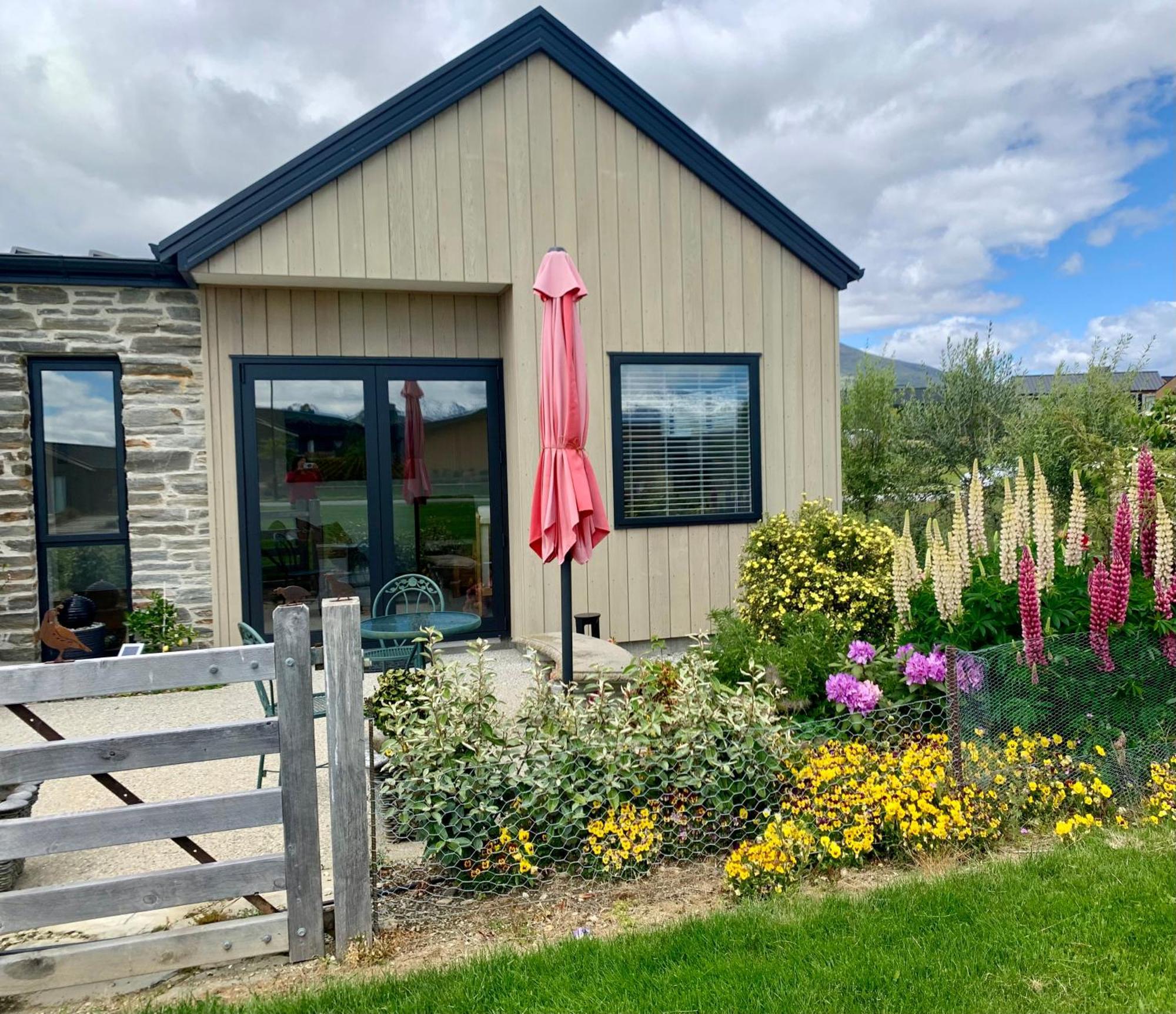 Villa Alpine Abode à Wanaka Extérieur photo